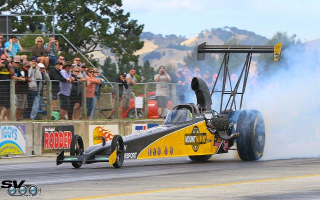 Anthony Marsh won 2019 Kiwi Thunder Top Alcohol Series and set new benchmarks of 5.327 seconds and 276.01 mph